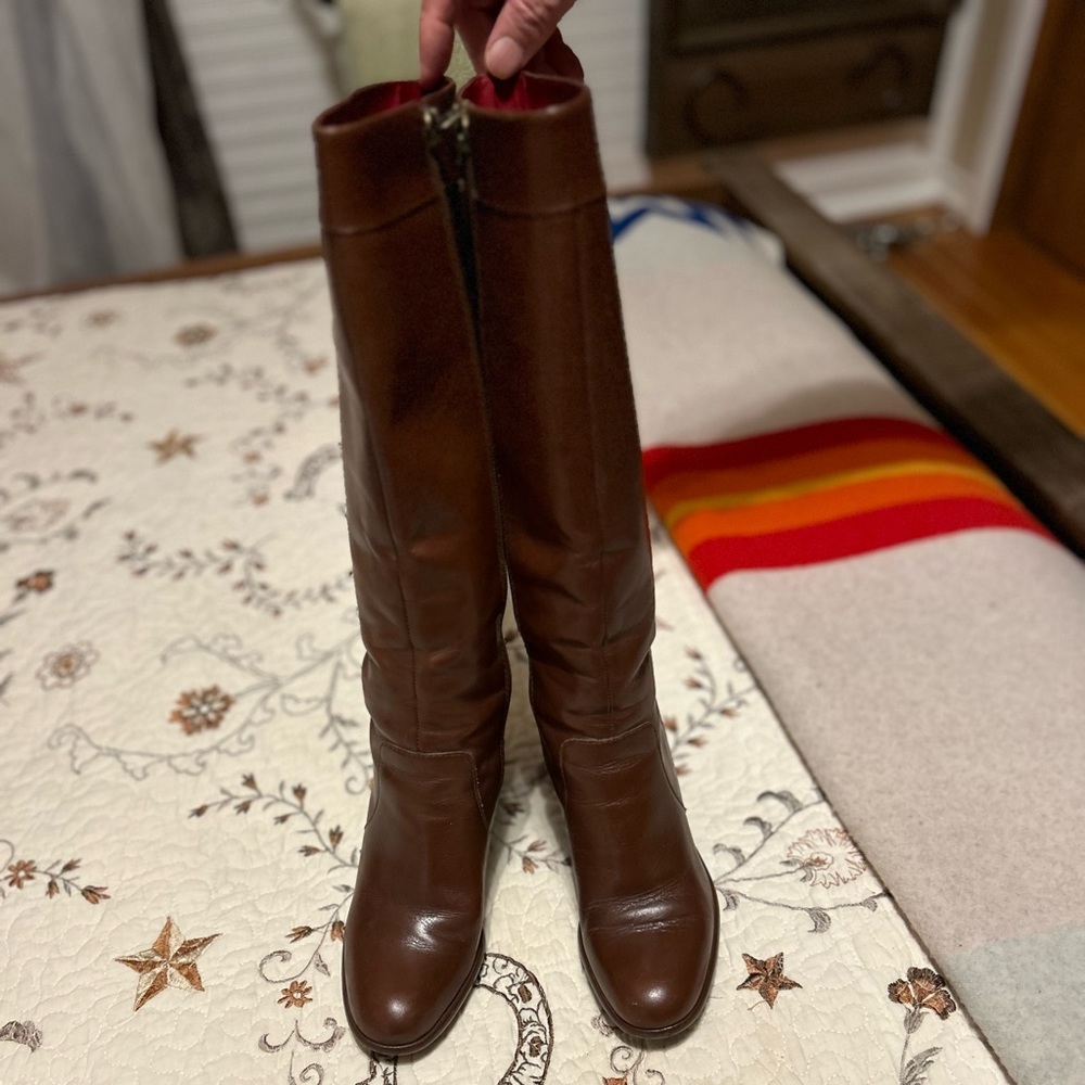 Tommy Hilfiger Women's Brown boots Size 5.5